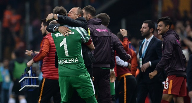Fatih Terim'den Muslera'ya net mesaj