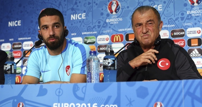 Fatih Terim’den tercümana azar