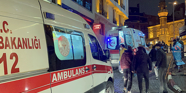 Fatih'te hareketli anlar! Yabancı uyruklu 4 kişi hastaneye kaldırıldı