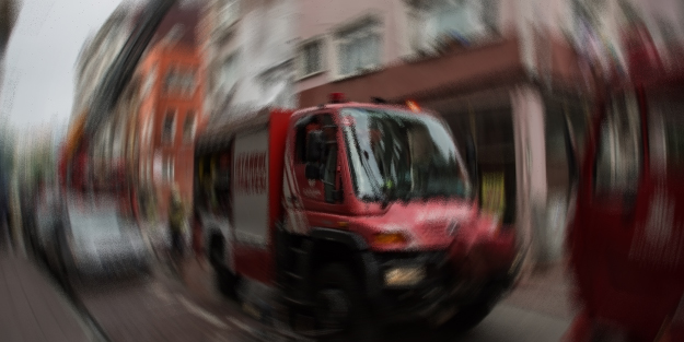 Fatih'te korkutan yangın