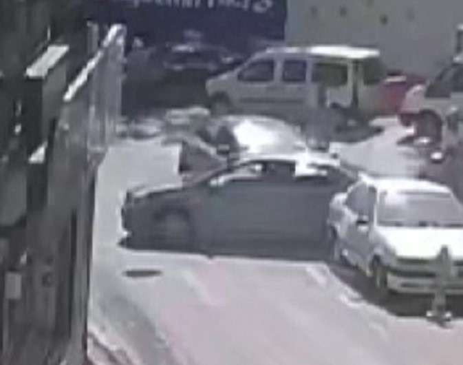 Fatih'te öğretmene silahlı saldırı! İşte o anlar...