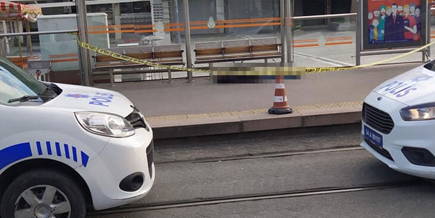 Fatih'te tramvay durağında erkek cesedi bulundu