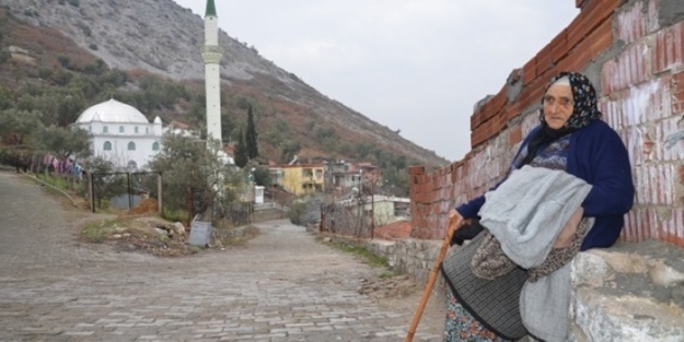 Fatma Nine'nin cami nöbeti sona erdi!