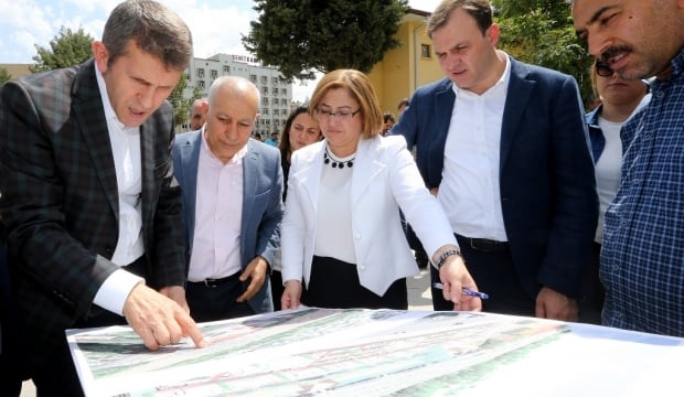 Fatma Şahin: Aramızdaki köprüleri sağlamlaştırıyoruz