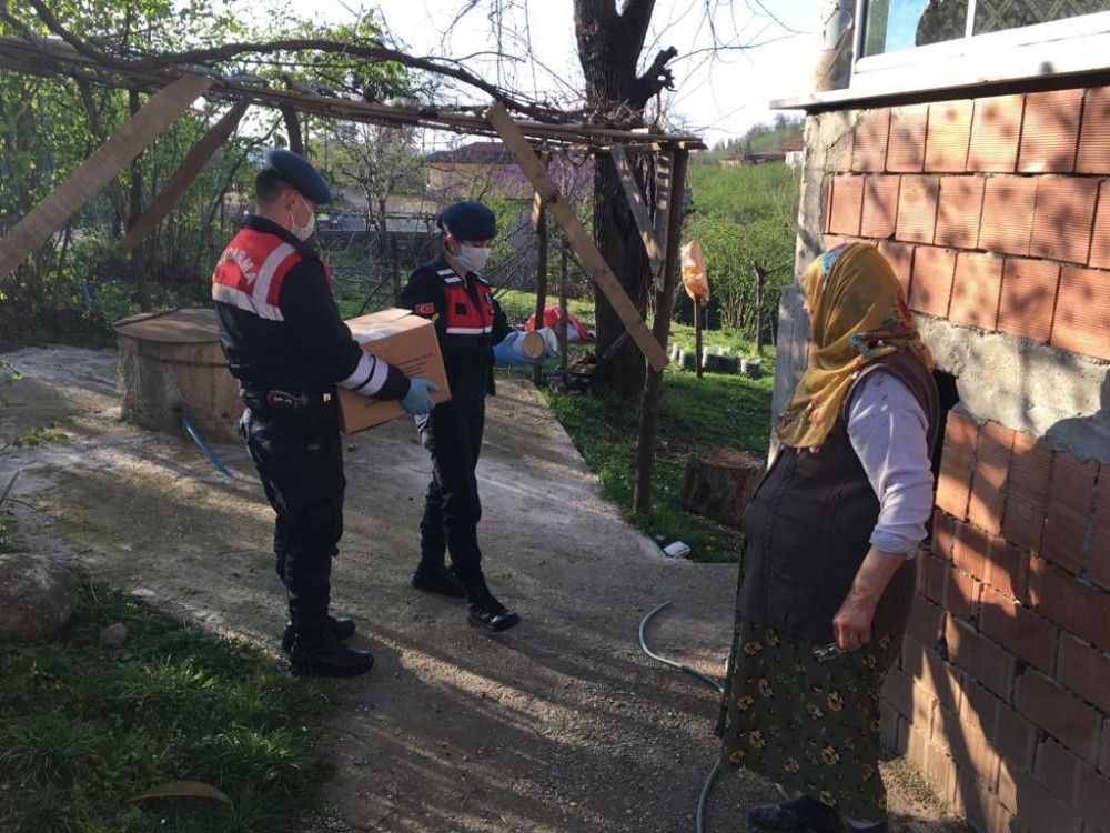 Fatsa jandarma vatandaşın yanında 