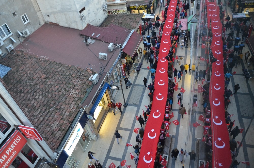 Fatsa şehitler için yürüdü 