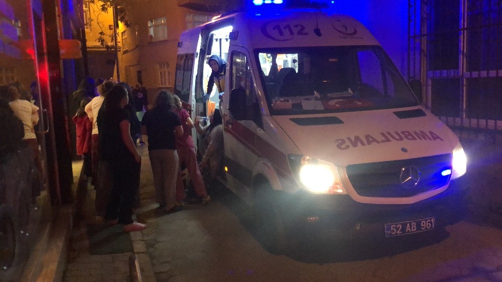 Fatsa’da korkutan depo yangını 