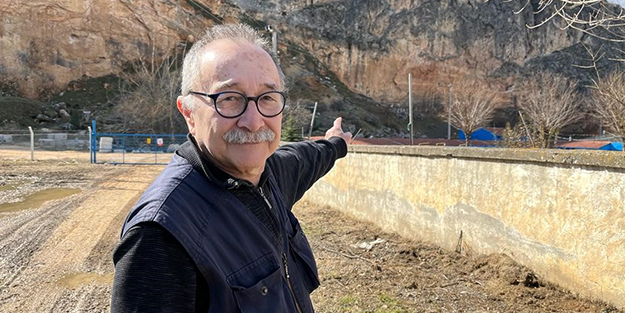 Fay hattında rezalet! Türk profesör isyan etti: Bu eğitimsizliktir