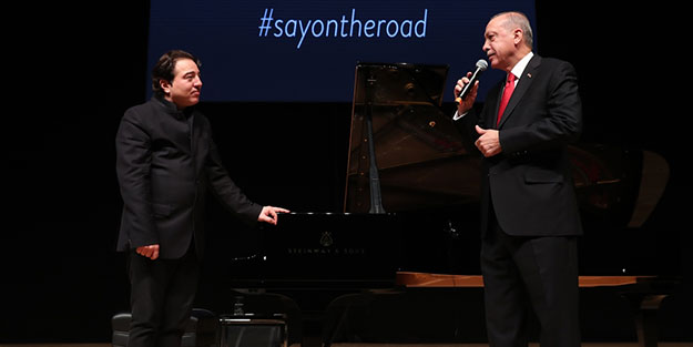 Fazıl Say milletin evine gitmemek için diretmiş!