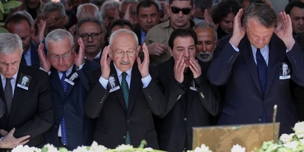 Fazıl Say'ın babasının cenaze töreninde dikkatlerden kaçmayan detay!