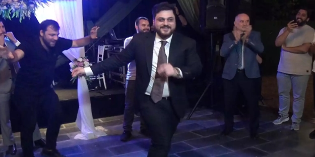 Fazla dönme Baş, dikkat et, kapaklanırsın