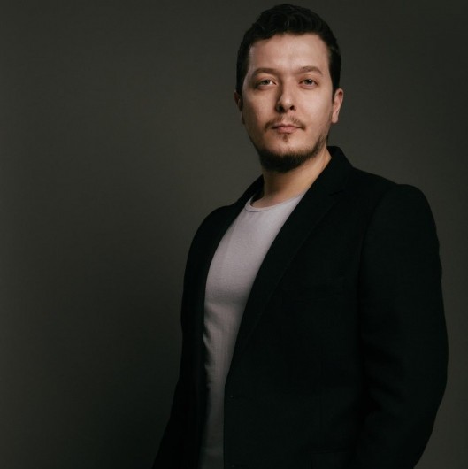 Fazla stres diş sıkmaya sebep oluyor 