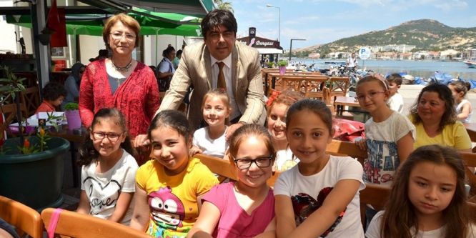 Foçalı öğrenciler akıl ve zeka oyunları oynadı