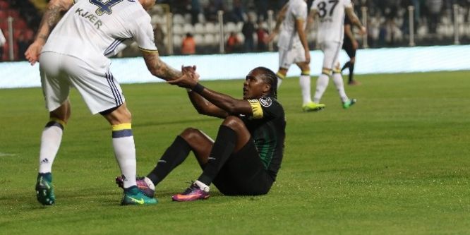 Rodallega maçta olmayacak