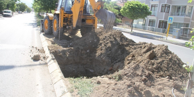 Otomatik sulama sistemi çalışmaları devam ediyor