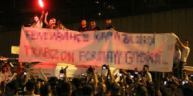 F.Bahçe taraftarını çıldırtacak pankart!