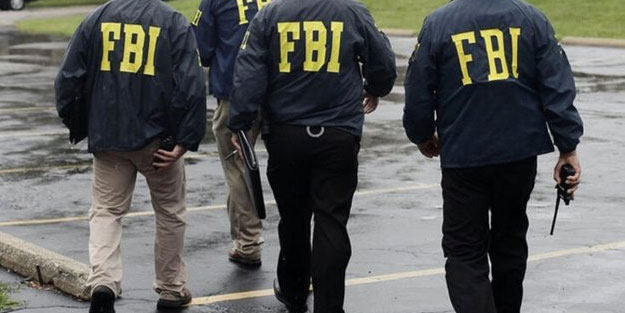 FBI, Donald Trump'ın evini bastı