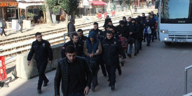 FETÖ operasyonunda 11 polis memuru adliye sevkedildi