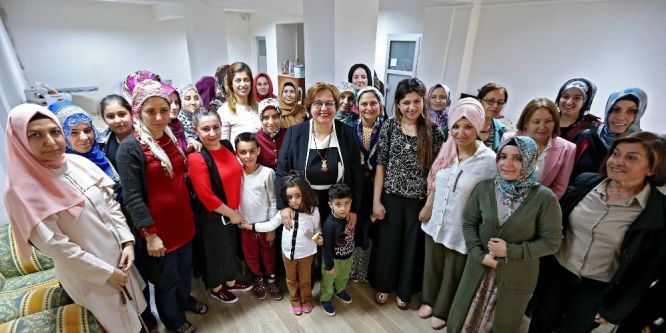 Başkan Pekdaş kadınlarla buluştu