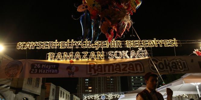 Ramazan Sokağı’na yoğun ilgi