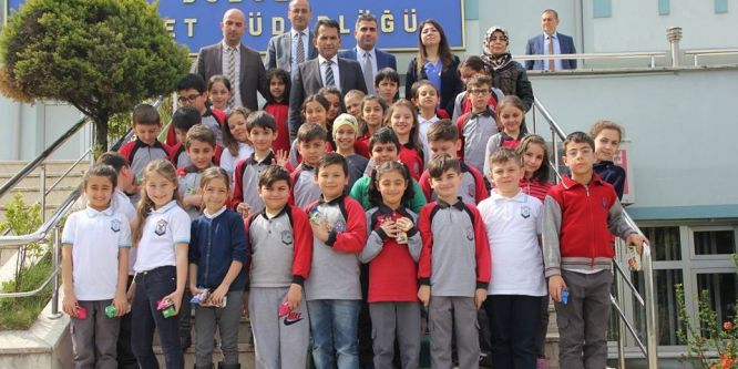 Öğrencilerden polis amcalarına ziyaret