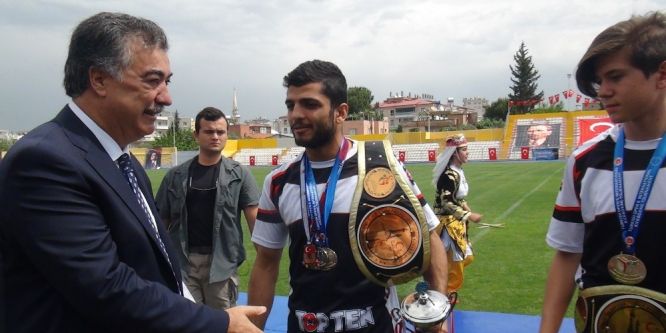 Osmaniye’de 19 Mayıs coşku ile kutlandı