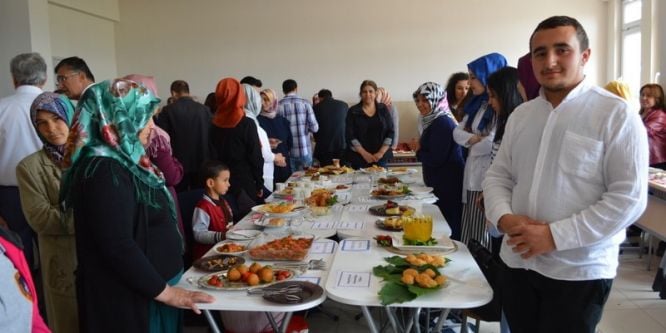 Yenişehir’de lezzetler yarıştı