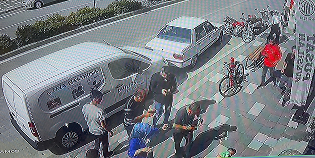 Feci anlar kamerada! 2 yaşındaki çocuk camdan düştü