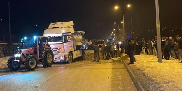 Feci kaza: 25 araç birbirine girdi!