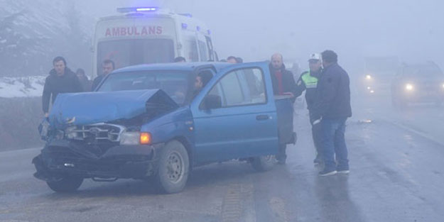 Feci kaza! 7 araç birbirine girdi... Yaralılar var