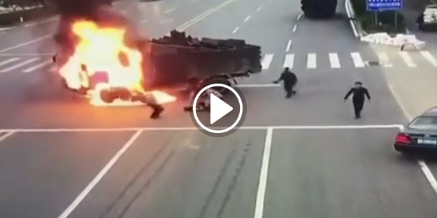 Feci kaza! Alev topuna döndü