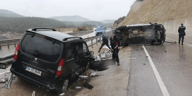 Feci kaza! Araçtan fırladı, öldü