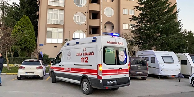 Feci kaza! Cam silerken dengesini kaybeden kadın 4. kattan düştü