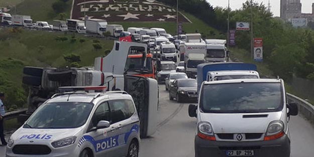 Feci kaza! İstanbul'da trafik alt üst oldu