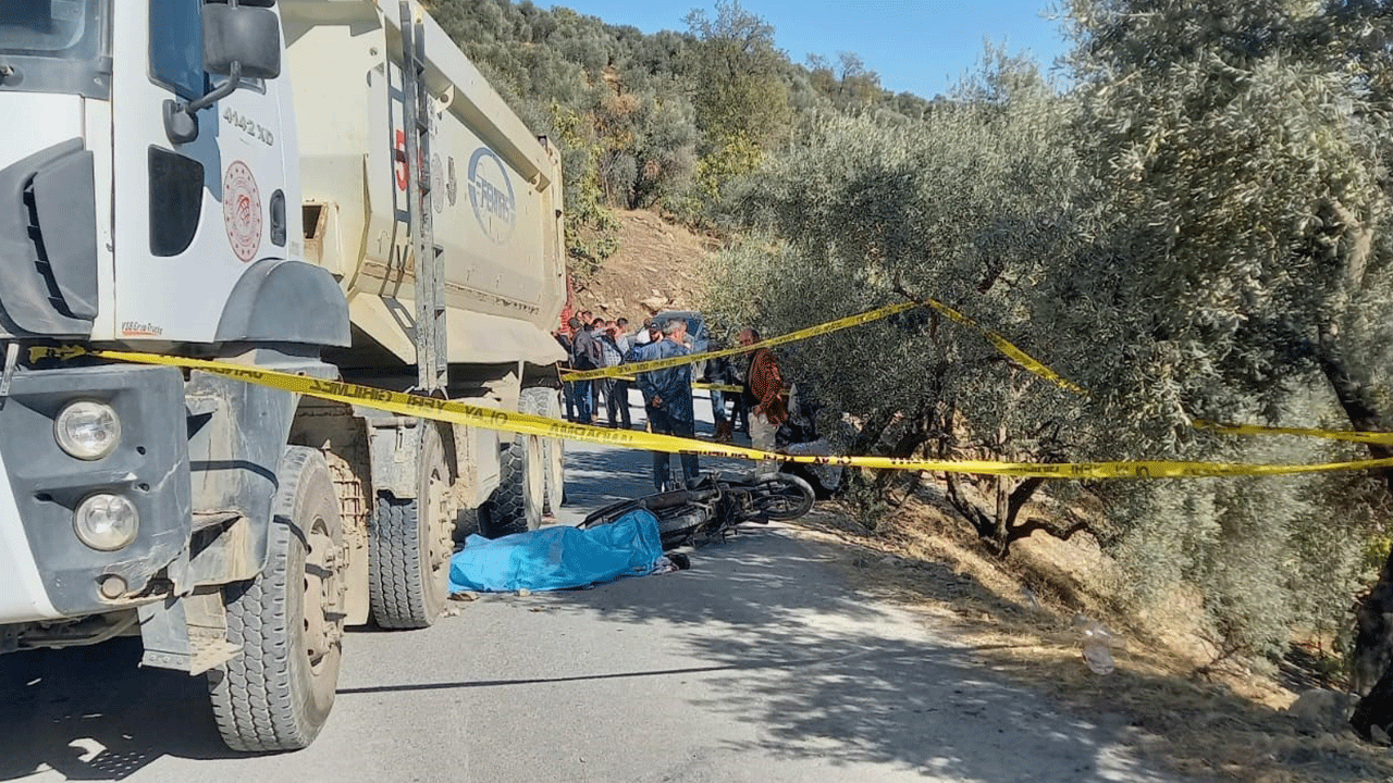 Feci kaza! Kum kamyonunun altında kalan anneanne ve torunu hayatını kaybetti!
