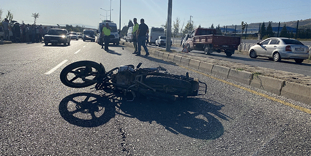 Feci kaza! Motosikletli 2 liseli öldü