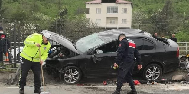 Feci kaza: Ölü ve yaralılar var