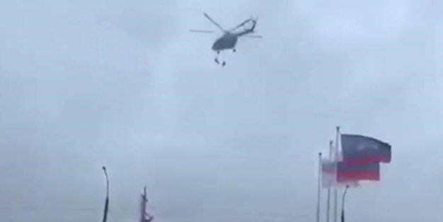 Feci kaza: Rusya'da 2 asker helikopterden düştü!