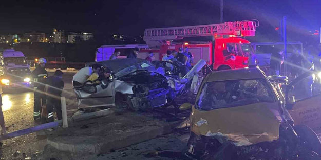 Feci kazada taksinin motoru fırladı