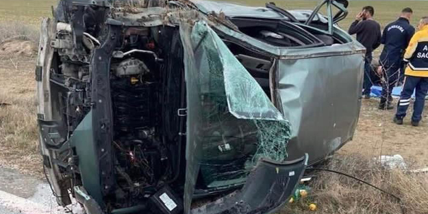 Feci olay! Kazada araçtan fırlayan 8 yaşındaki kız çocuğu hayatını kaybetti