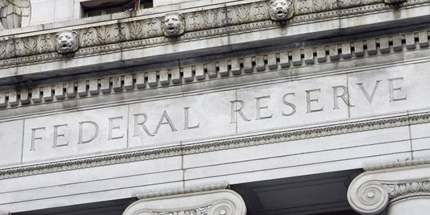 Fed: Aşağı yönlü riskler yumuşadı