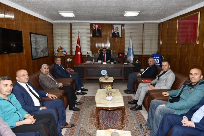 Federasyon temsilcilerinden Vali Akbıyık’a ziyaret 
