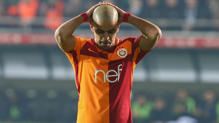 Feghouli, şoku yaşanıyor