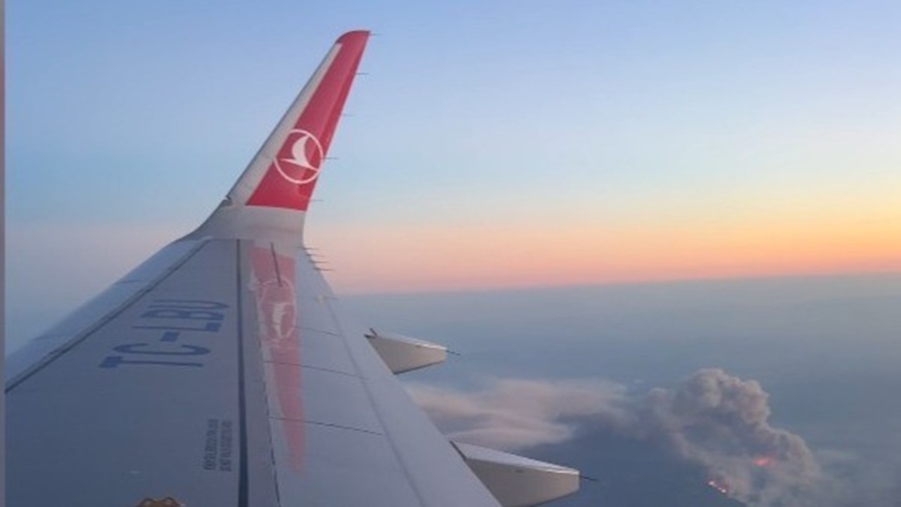 Felaketin boyutu yolcu uçağından böyle görüntülendi