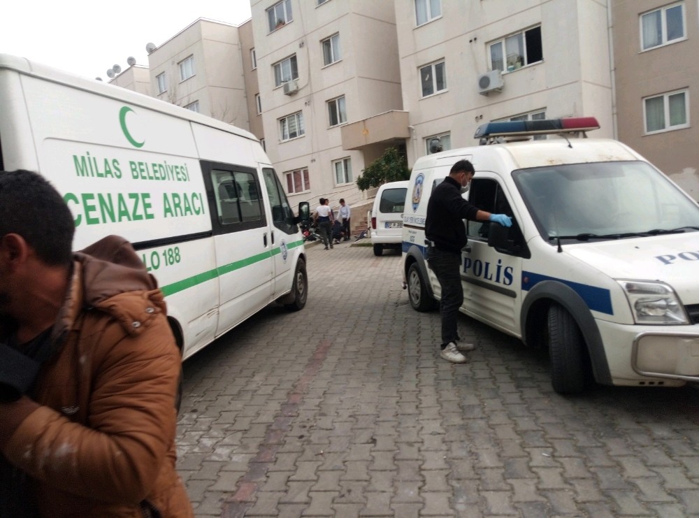 Felçli adam yakınları tarafından ölü bulundu 