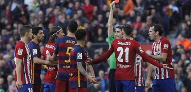 Felipe Luis'e 3 maç ceza verildi