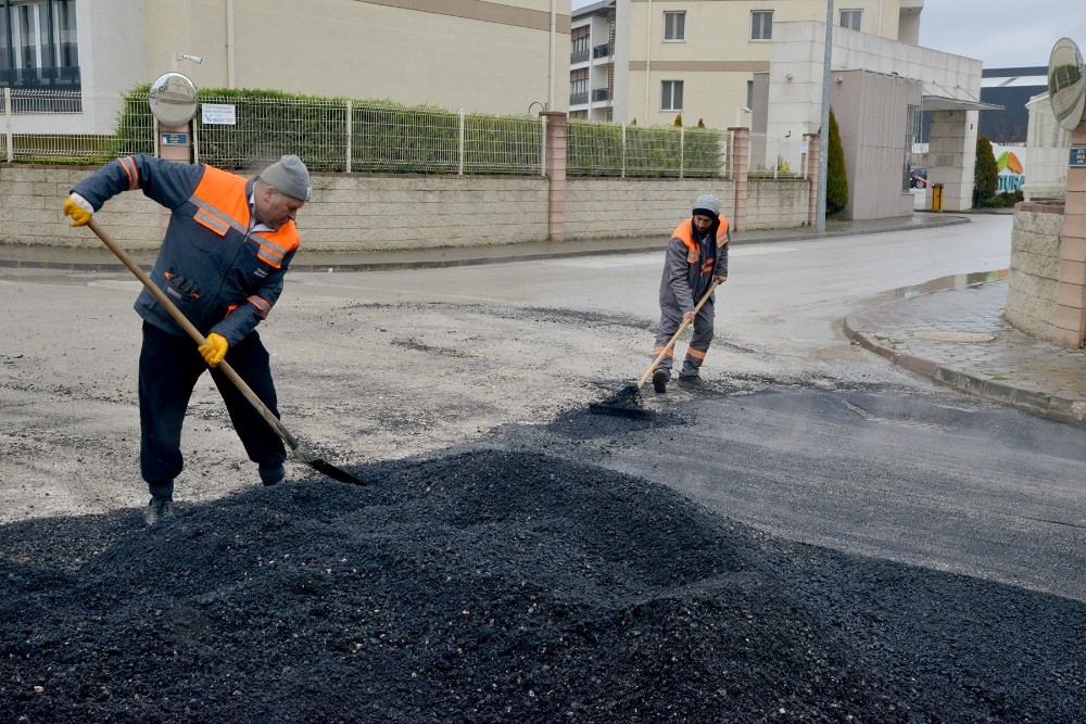 Fen İşleri ekipleri 9 mahallede çalışıyor 