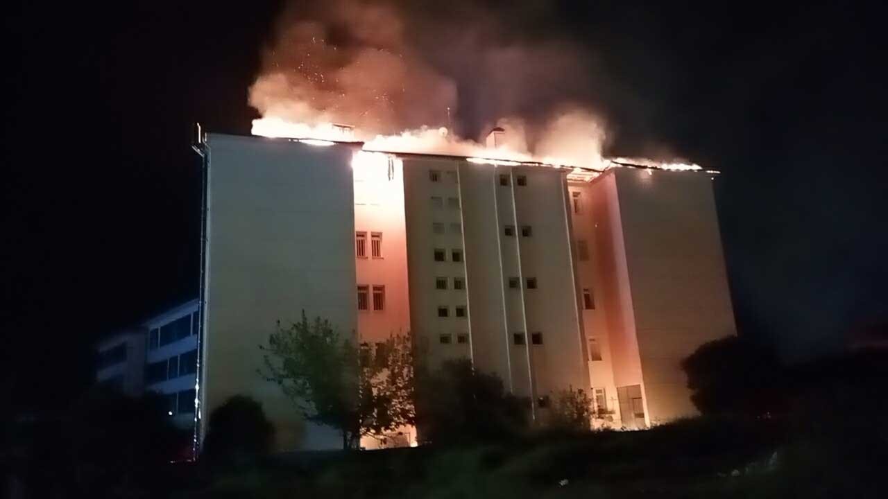 Fen Lisesi pansiyonunda yangın! Öğrenciler tahliye edildi