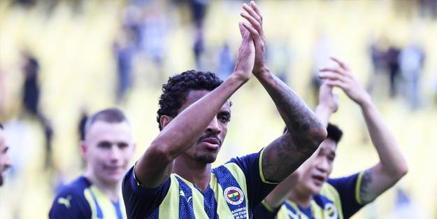 Fener liderliğini sürdürdü