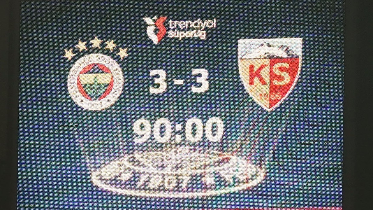 Fenerbahçe 2 puan bıraktı, puan farkı 5'e indi